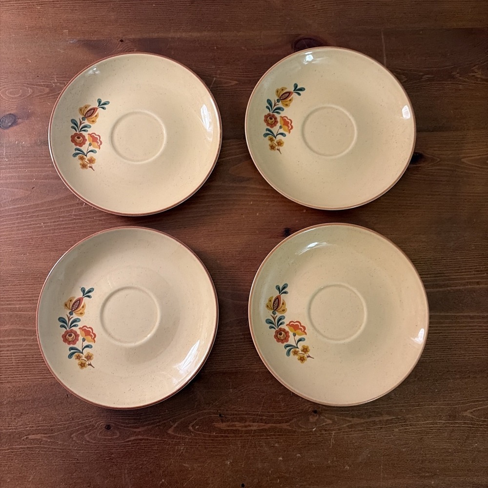 SET OF 4 VTG TAYLOR SMITH & TAYLOR REVEILLE ROOSTER SAUCERS‎